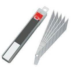 SDI CUTTER BLADES 9MM Small m4gPack of 100m5g